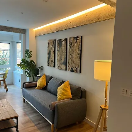 Modern Self Check In Center * Μπιλμπάο