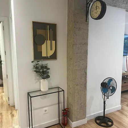 Modern Self Check In Center Apartment *