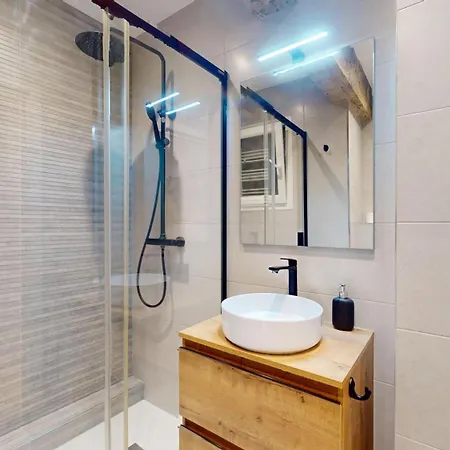 Modern Self Check In Center Apartment Bilbao