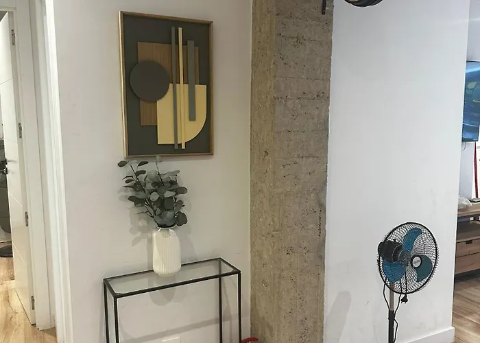 Modern Self Check In Center Apartment *